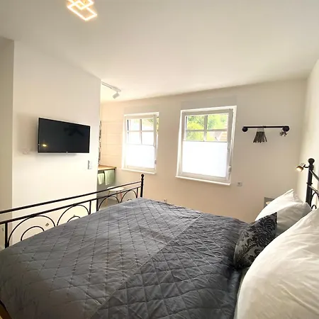 Apartment Pastelani *